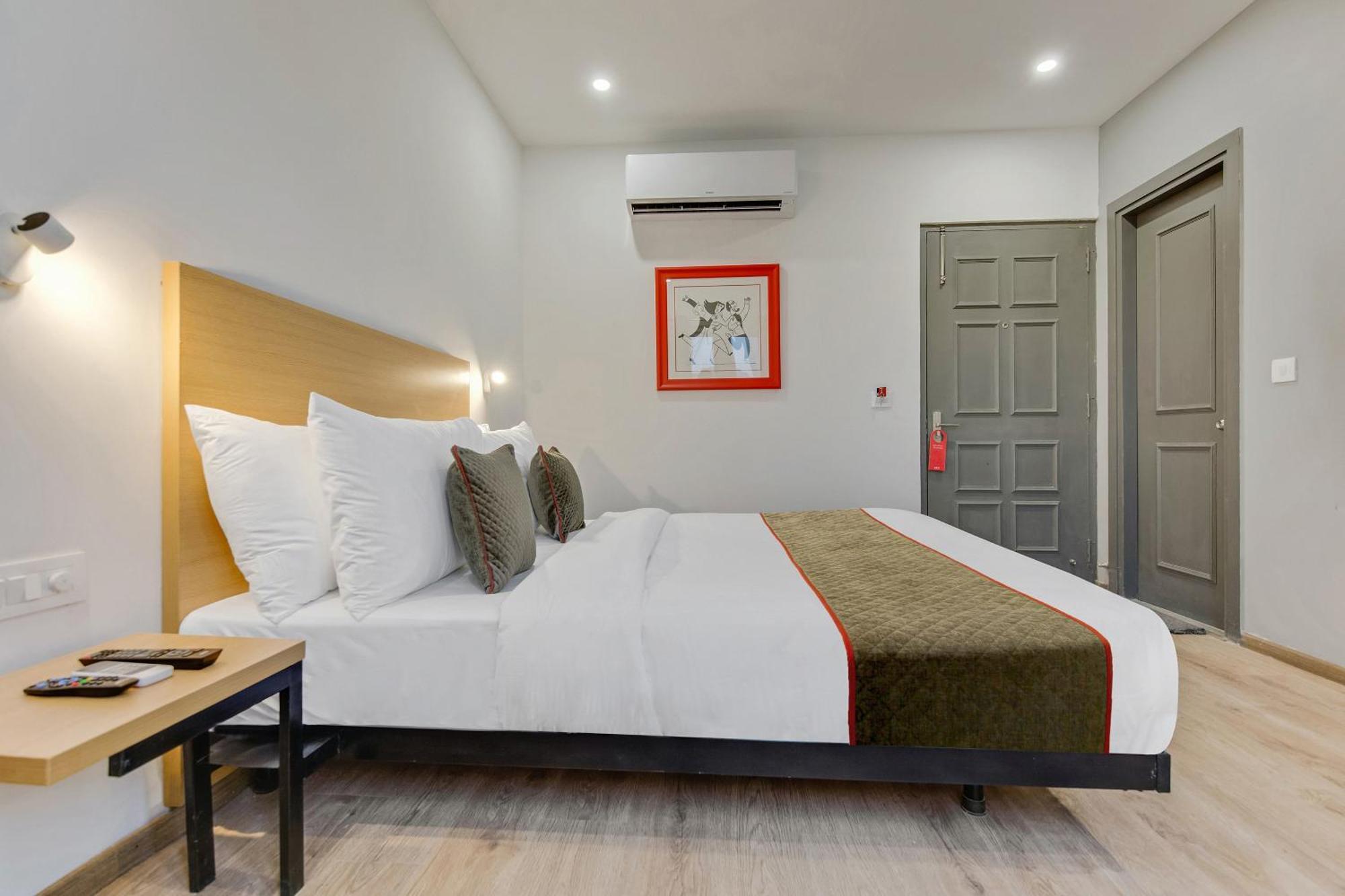 Townhouse Sector 49 Near Logix City Centre Noida Exteriér fotografie