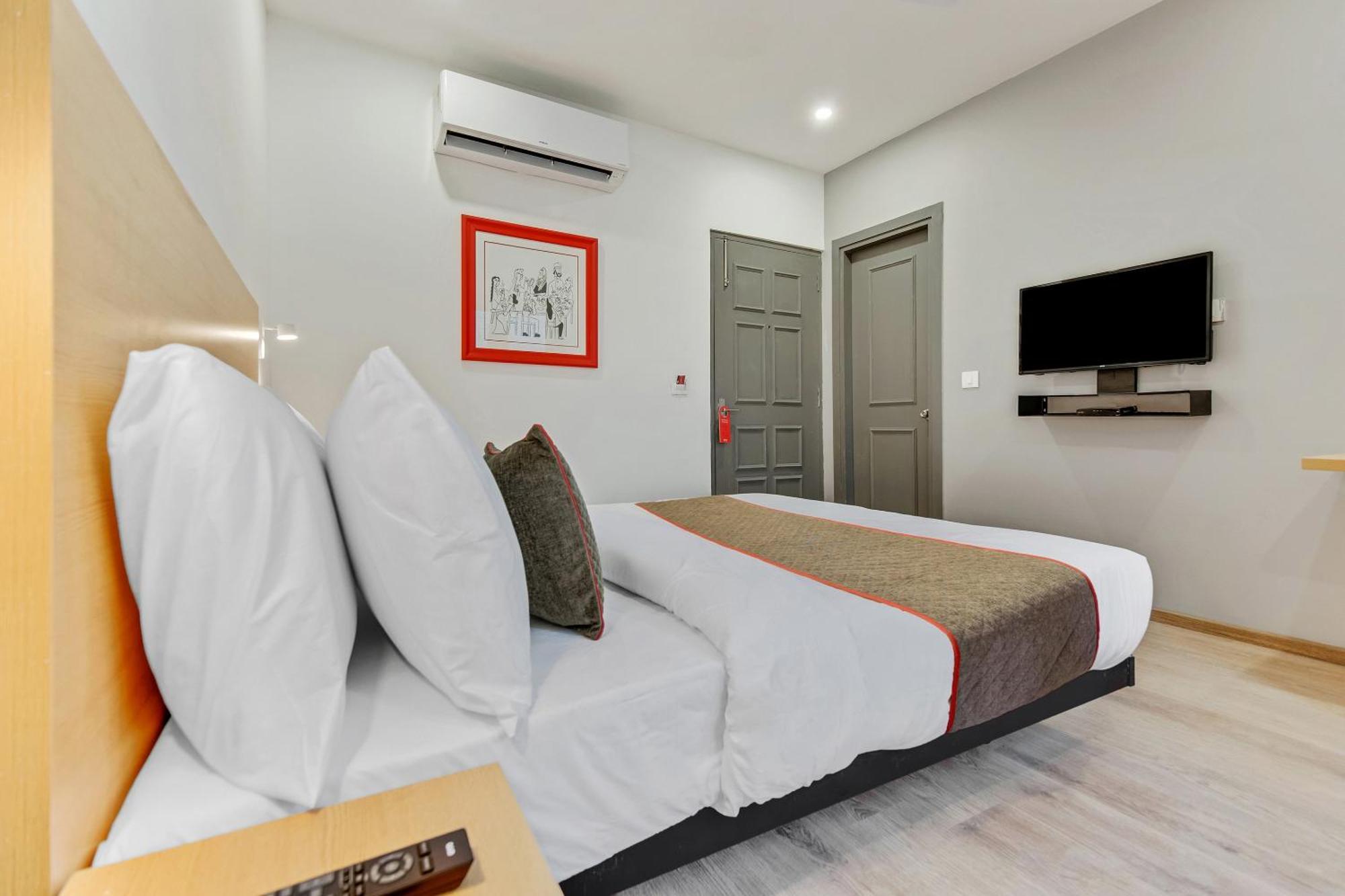 Townhouse Sector 49 Near Logix City Centre Noida Exteriér fotografie